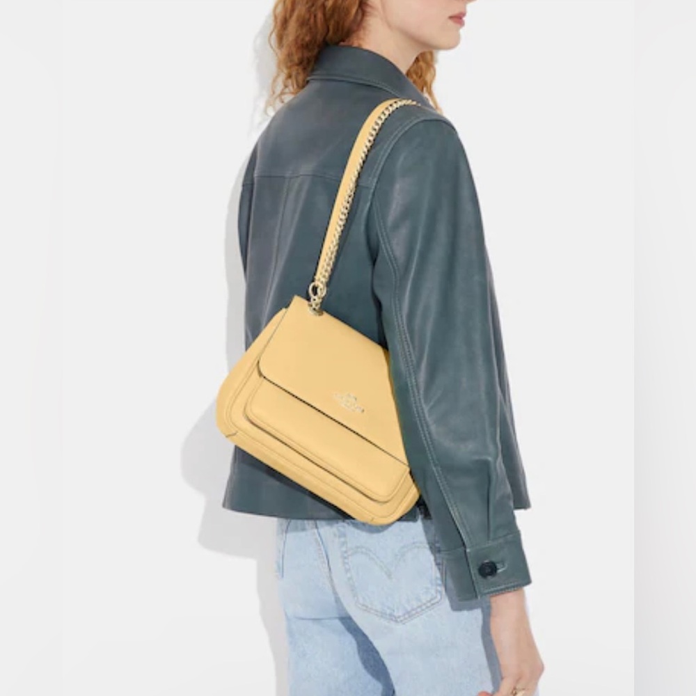 Coach Klare Crossbody 25  new  no tag